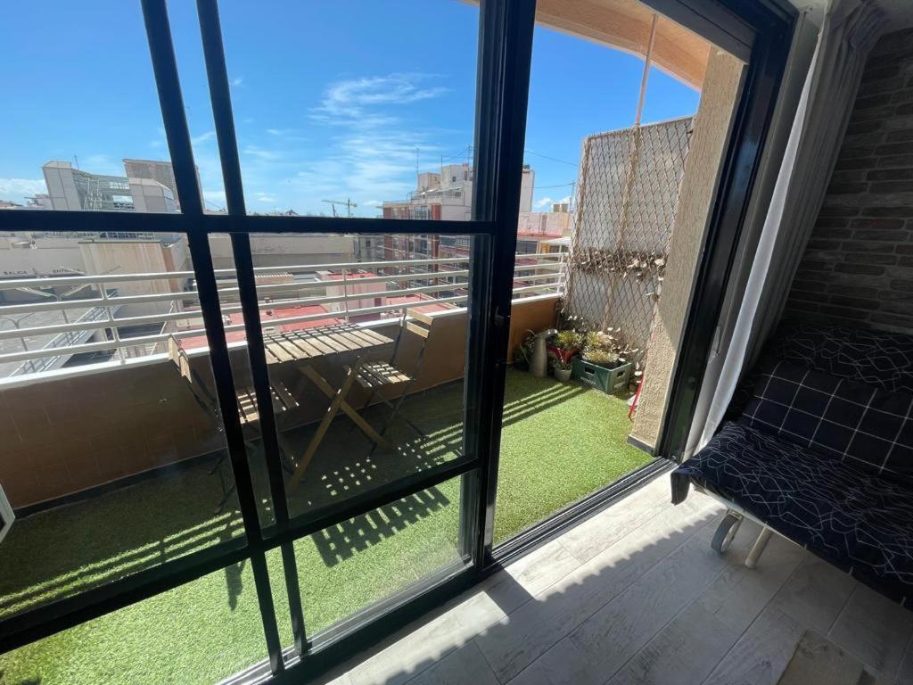 Estudiotel 95 Centro Alicante Kültér fotó